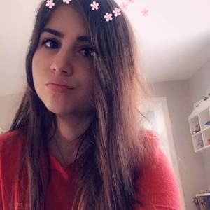 Meet your Posher, Kendra